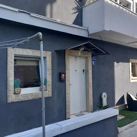 S-Type Apartment In The Center Split Exterior photo